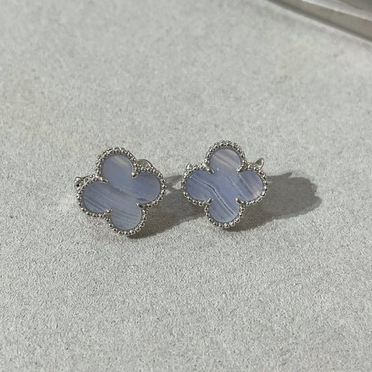 [Vellora-Opalyn]CLOVER CHALCEDONY SILVER STUD EARRINGS
