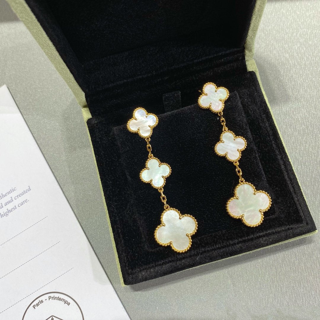 [Vellora-Opalyn]CLOVER MOP 3 MOTIFS GOLD EARRINGS