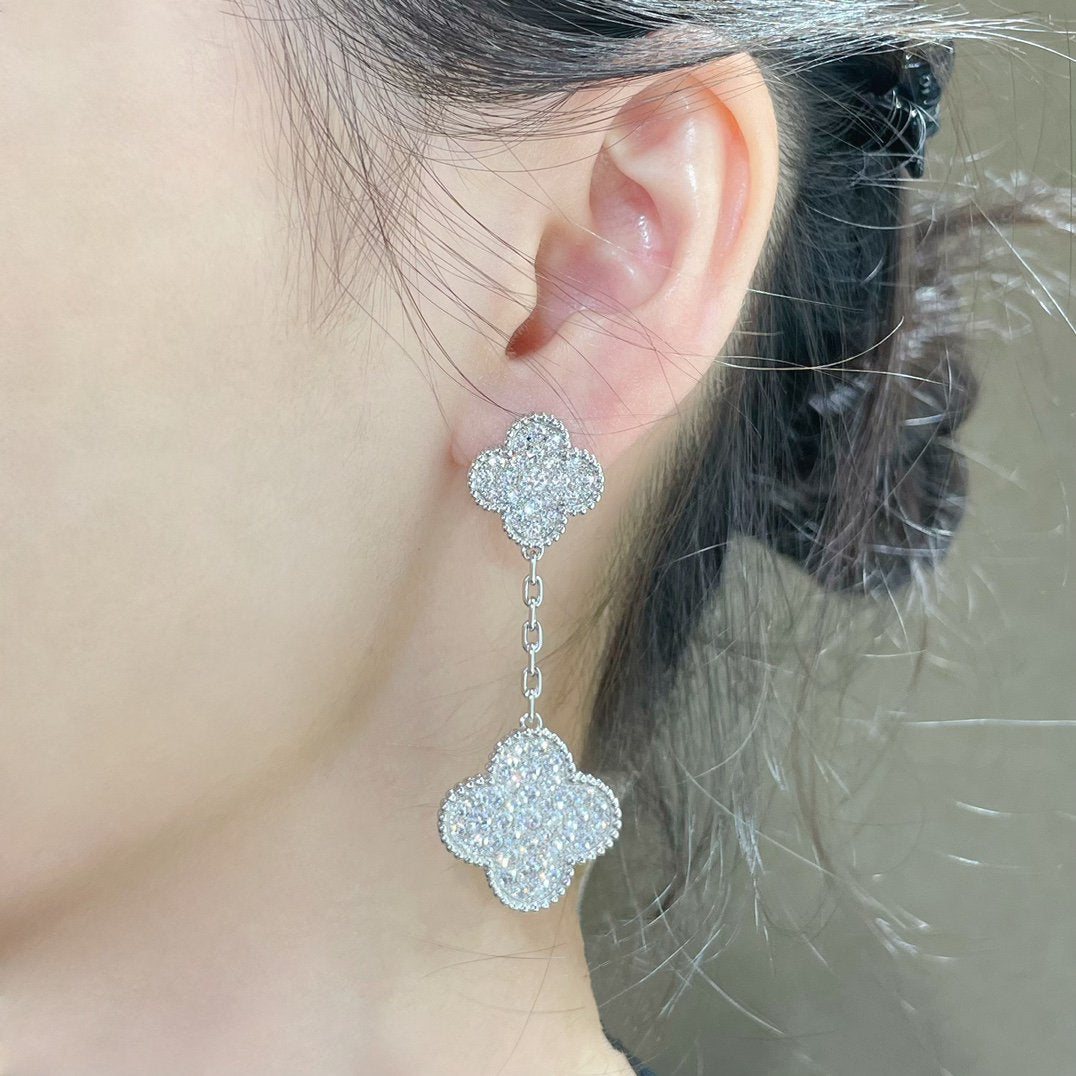 [Vellora-Opalyn]CLOVER 2 MOTIFS DIAMOND PAVED SILVER EARRINGS