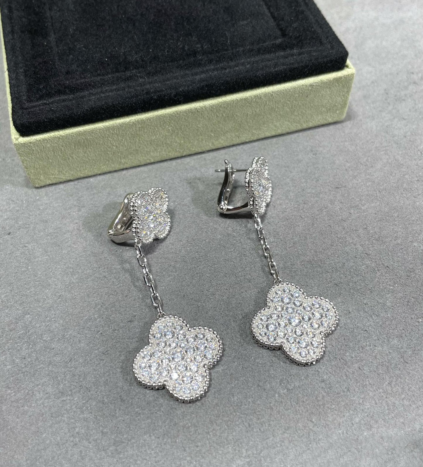 [Vellora-Opalyn]CLOVER 2 MOTIFS DIAMOND PAVED SILVER EARRINGS