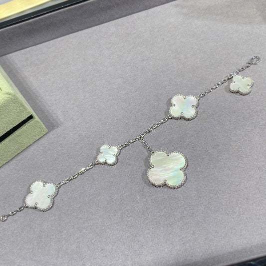 [Vellora-Opalyn]CLOVER 5 MOTIF WHITE MOP SILVER BRACELET