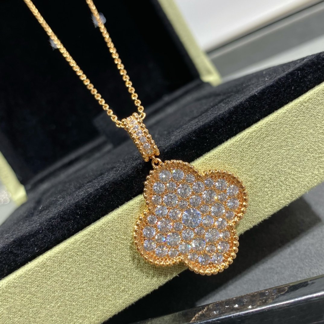 [Vellora-Opalyn]CLOVER 25MM LARGE PEDANT DIAMOND PAVED LONG NECKLACE