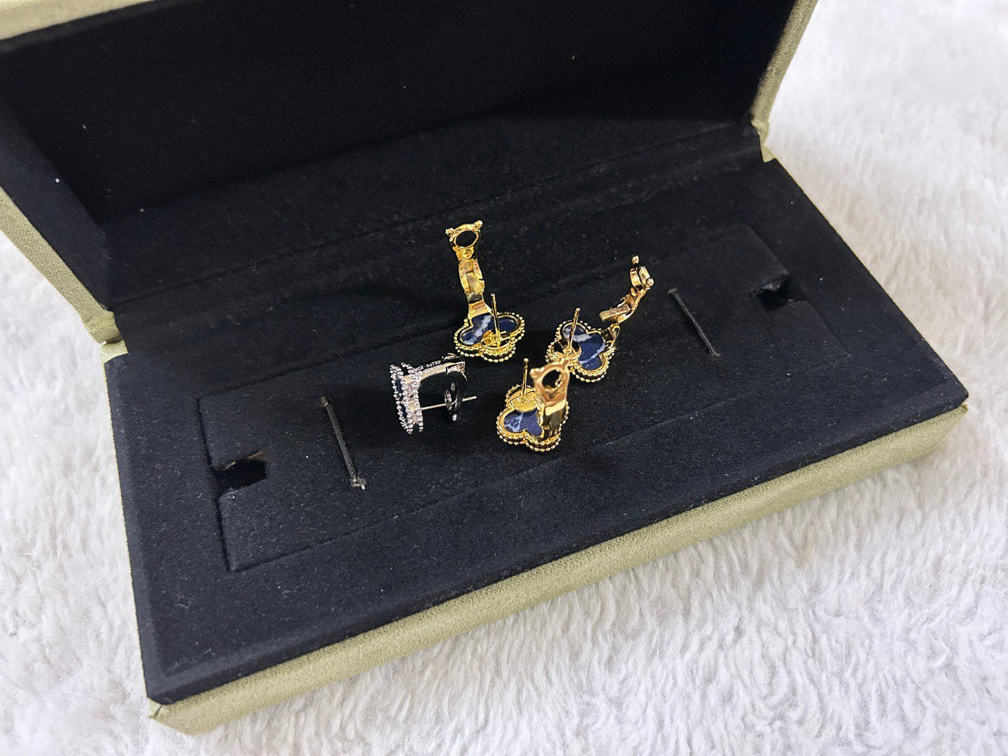 [Vellora-Opalyn]CLOVER PIETERSITE MEDIUM STUD EARRINGS