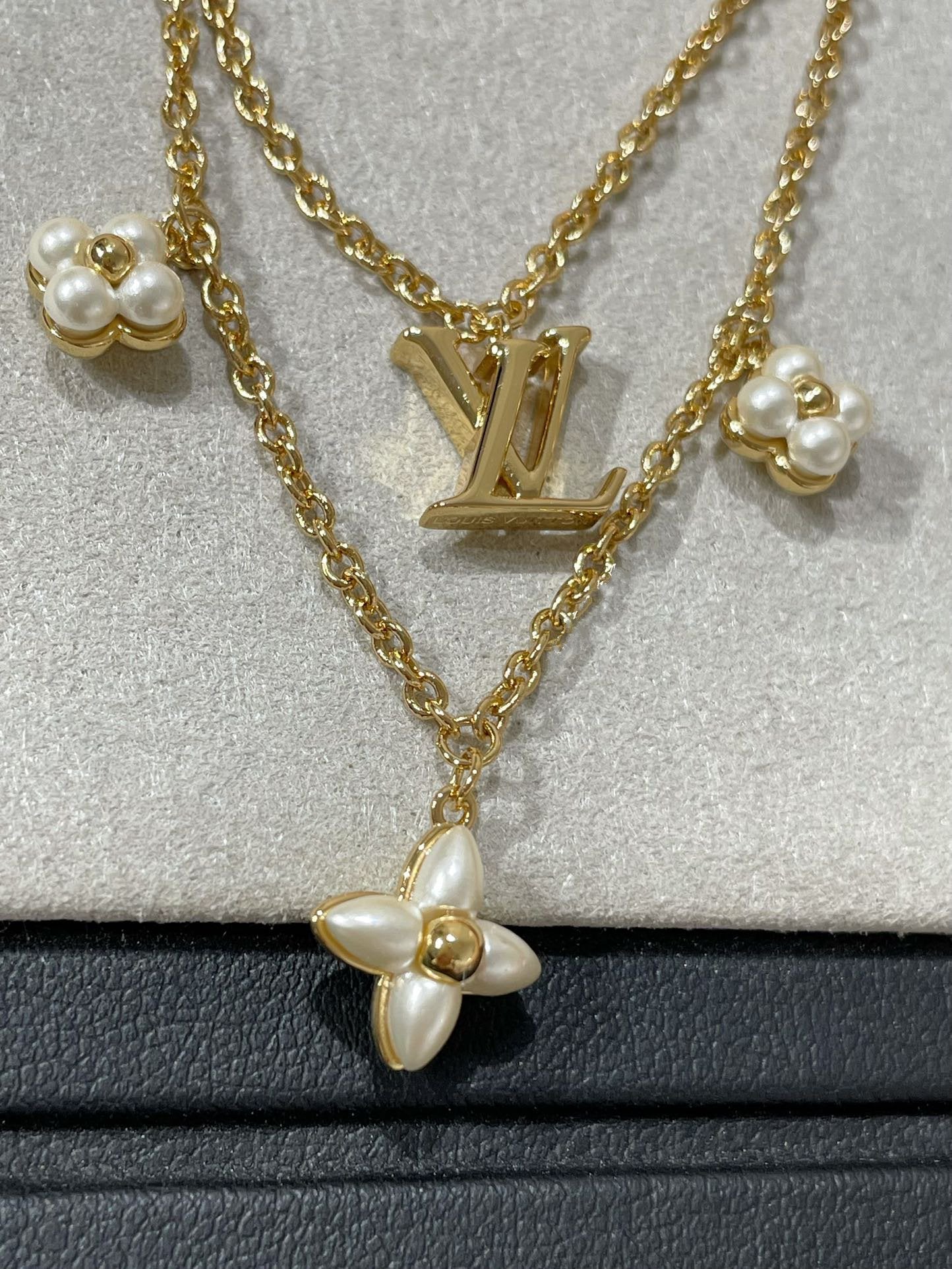 [Vellora-Opalyn]FLOWERGRAM GOLD MOP DOUBLE ROW NECKLACE