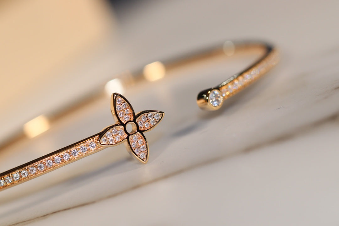 [Vellora-Opalyn]IDYLLE GOLD OPEN BRACELET DIAMOND PAVED