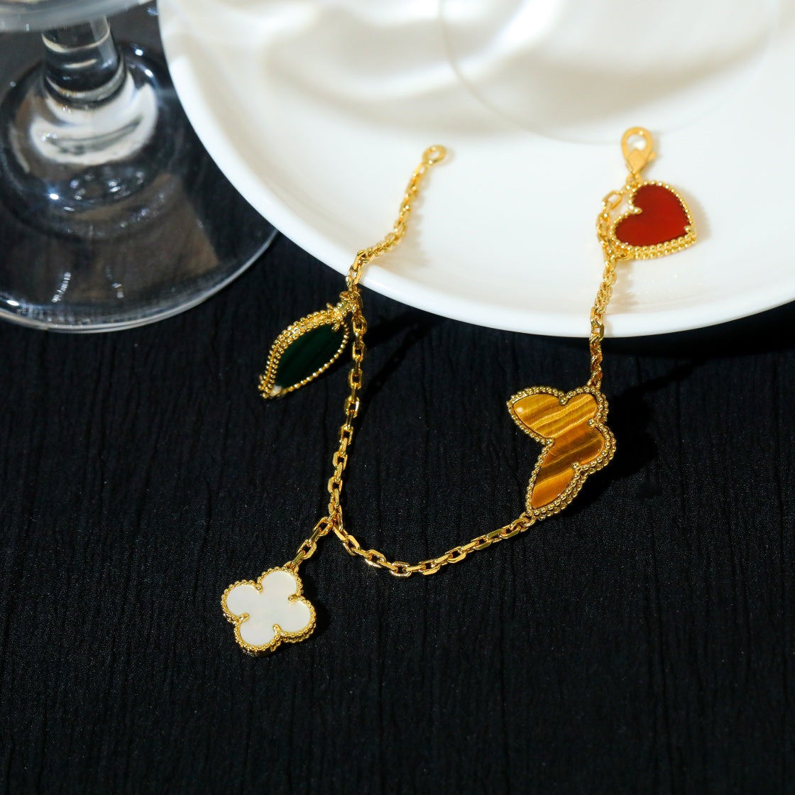 [Vellora-Opalyn]LUCKY SPRING 5 MOTIF GOLD BRACELET