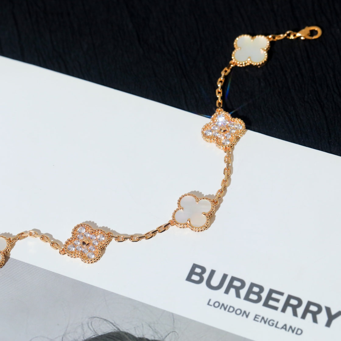 [Vellora-Opalyn]CLOVER BRACELET 5 MOTIF WHITE MOP DIAMOND
