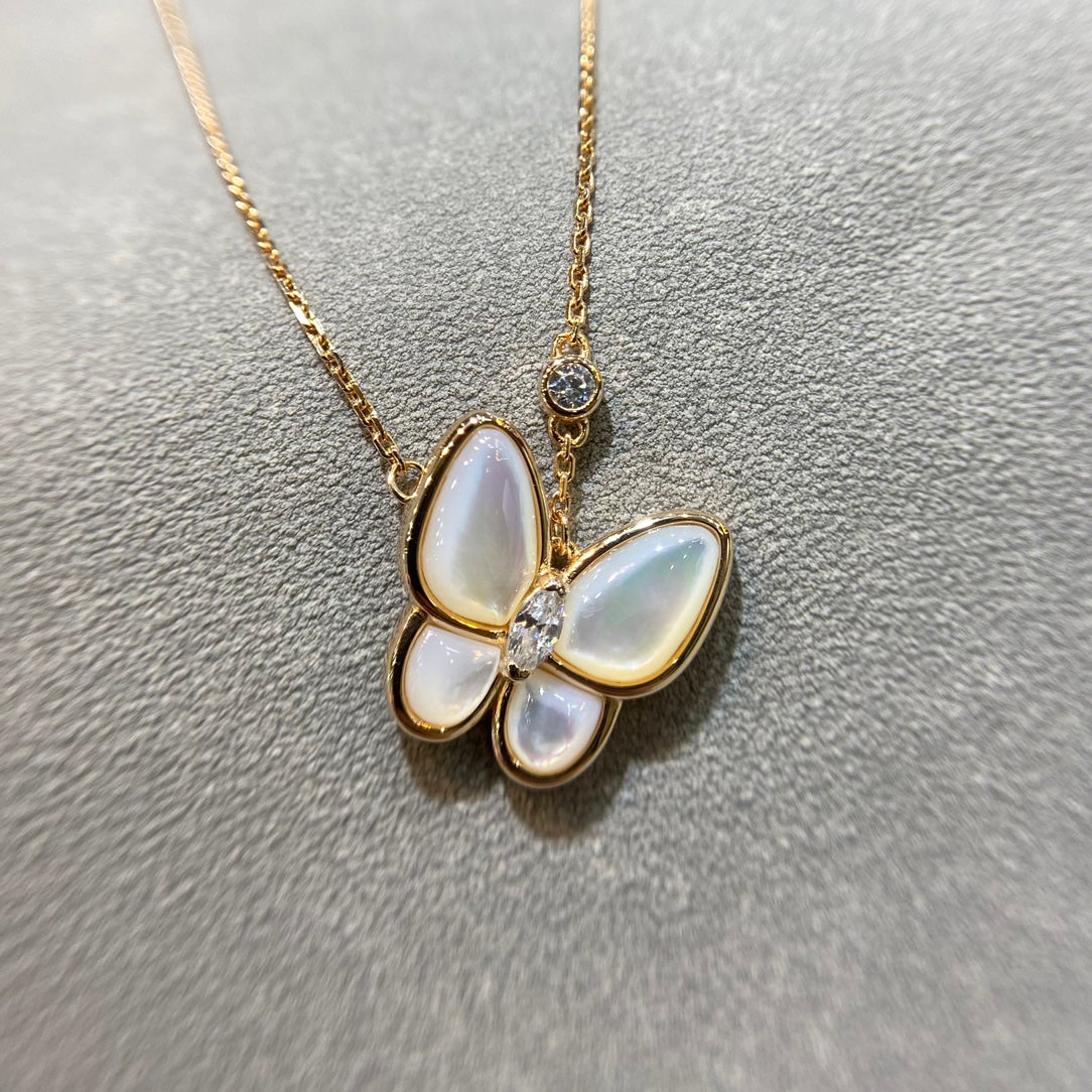 [Vellora-Opalyn]BUTTERFLY MOP DIAMOND NECKLACE