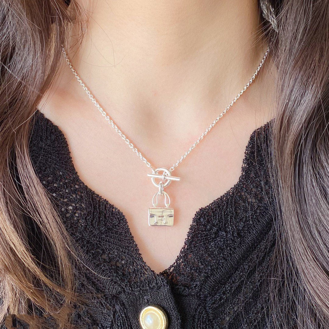 [Vellora-Opalyn]CONSTANCE PEDANT SILVER NECKLACE