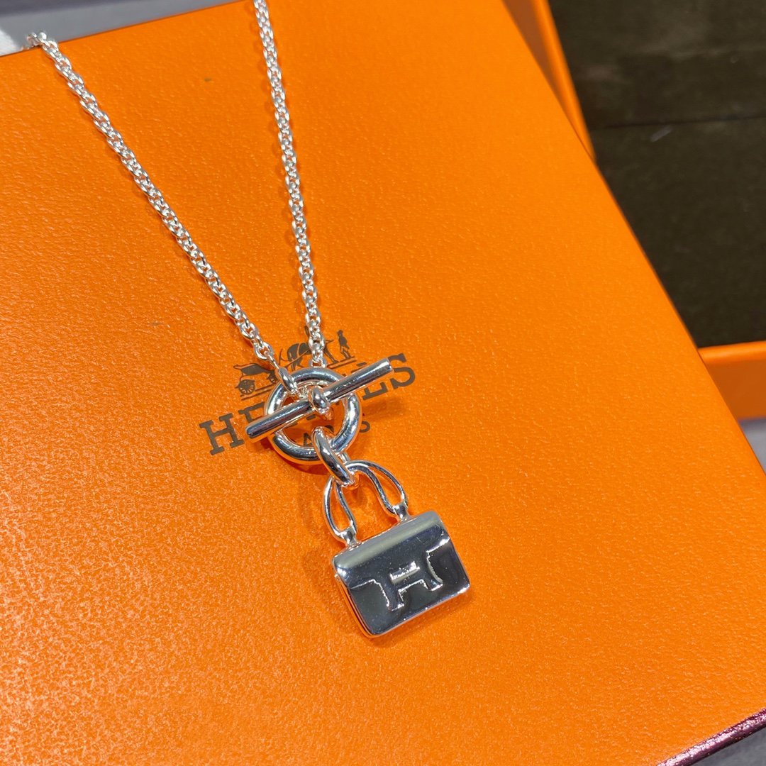 [Vellora-Opalyn]CONSTANCE PEDANT SILVER NECKLACE