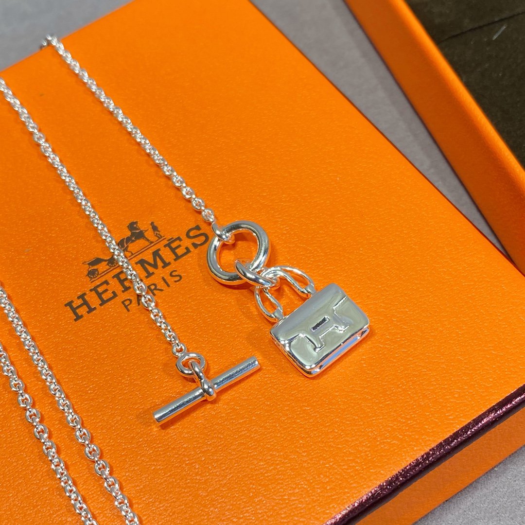 [Vellora-Opalyn]CONSTANCE PEDANT SILVER NECKLACE