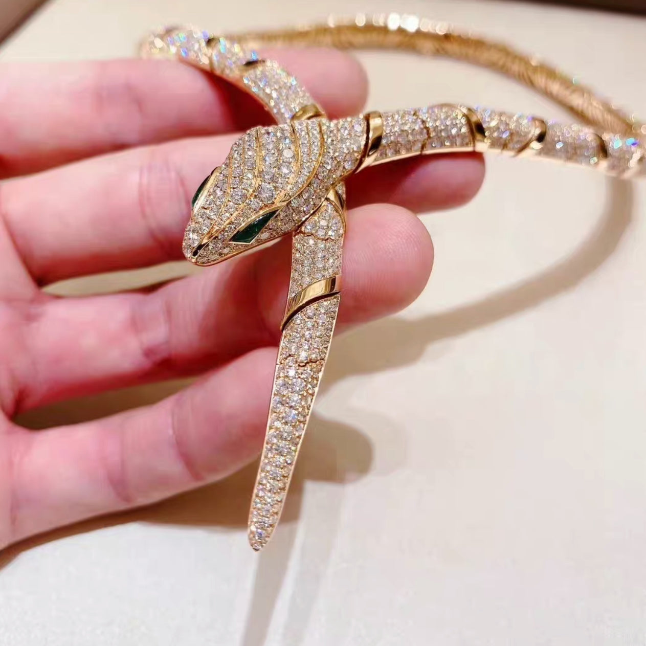 [Luxe jewelry]HAUTE COUTURE GOLD SERPENTI NECKLACE