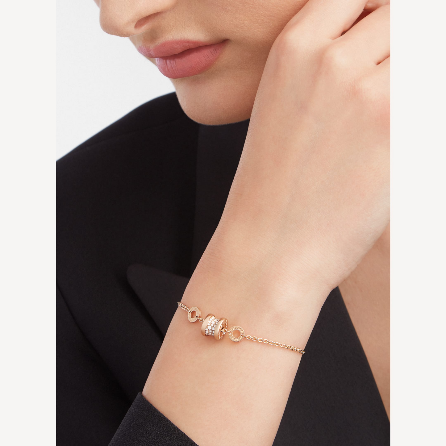 [Vellora-Opalyn]ZERO 1 SOFT PINK GOLD WITH PAVED DIAMONDS ON THE SPIRAL BRACELET