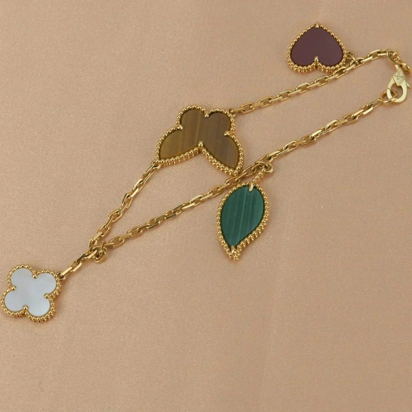 [Vellora-Opalyn]LUCKY SPRING 5 MOTIF GOLD BRACELET