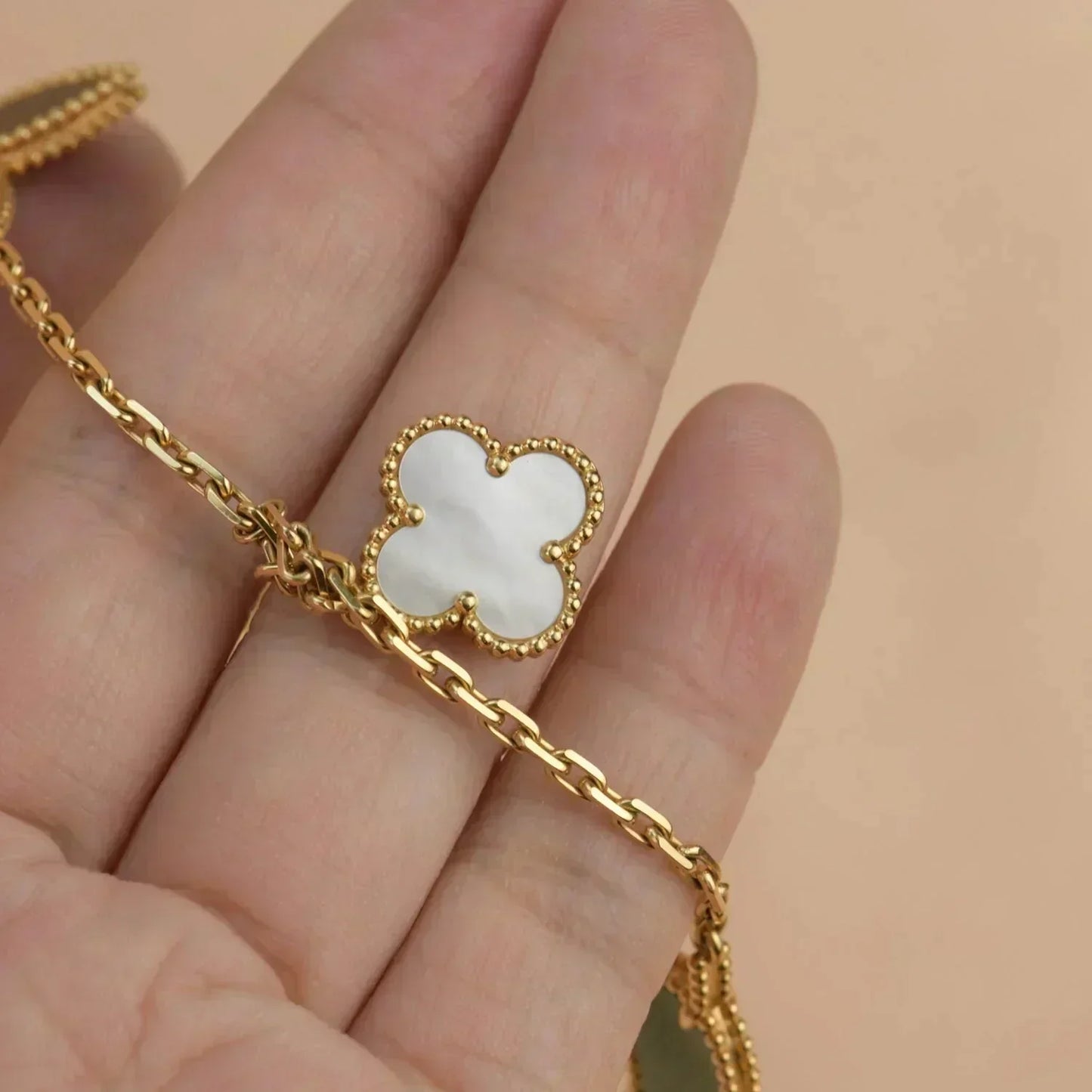 [Vellora-Opalyn]LUCKY SPRING 5 MOTIF GOLD BRACELET