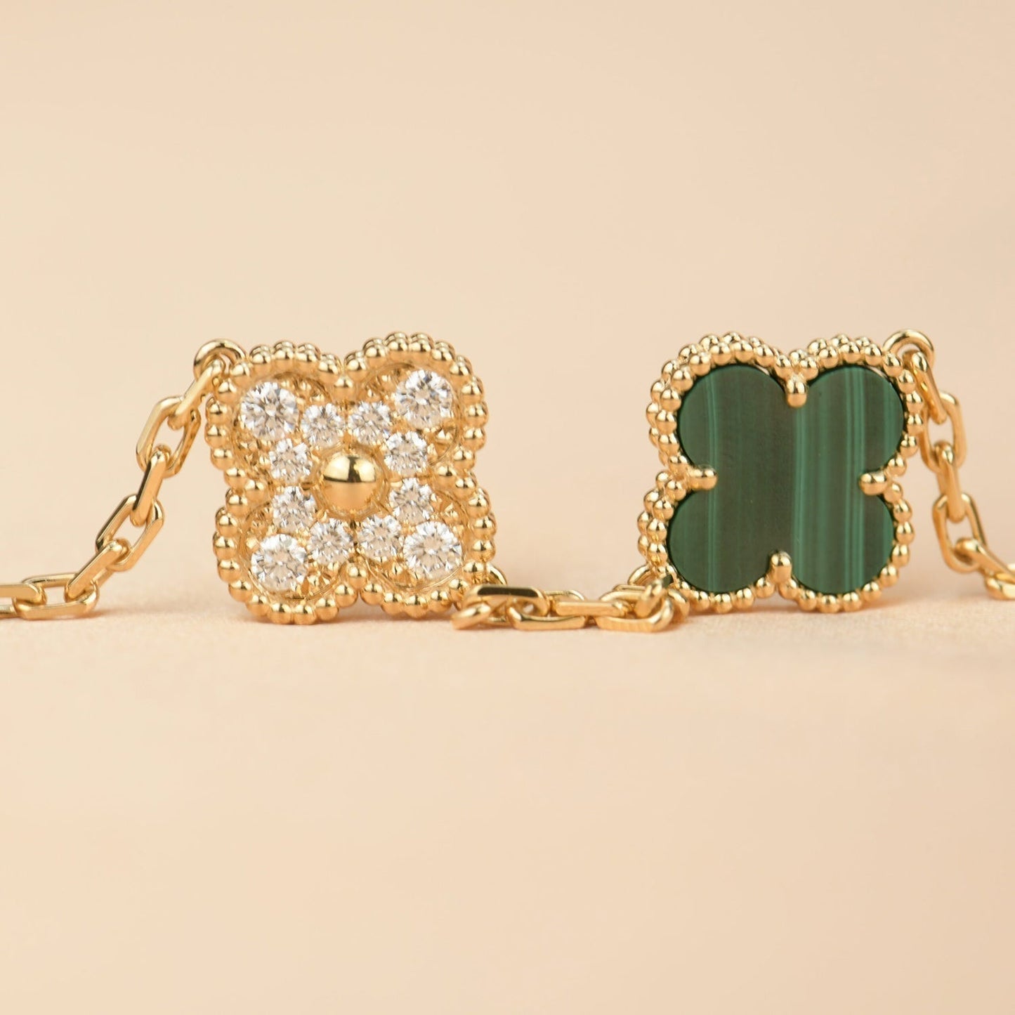 [Vellora-Opalyn]CLOVER  5 MOTIF MALACHITE DIAMOND BRACELET