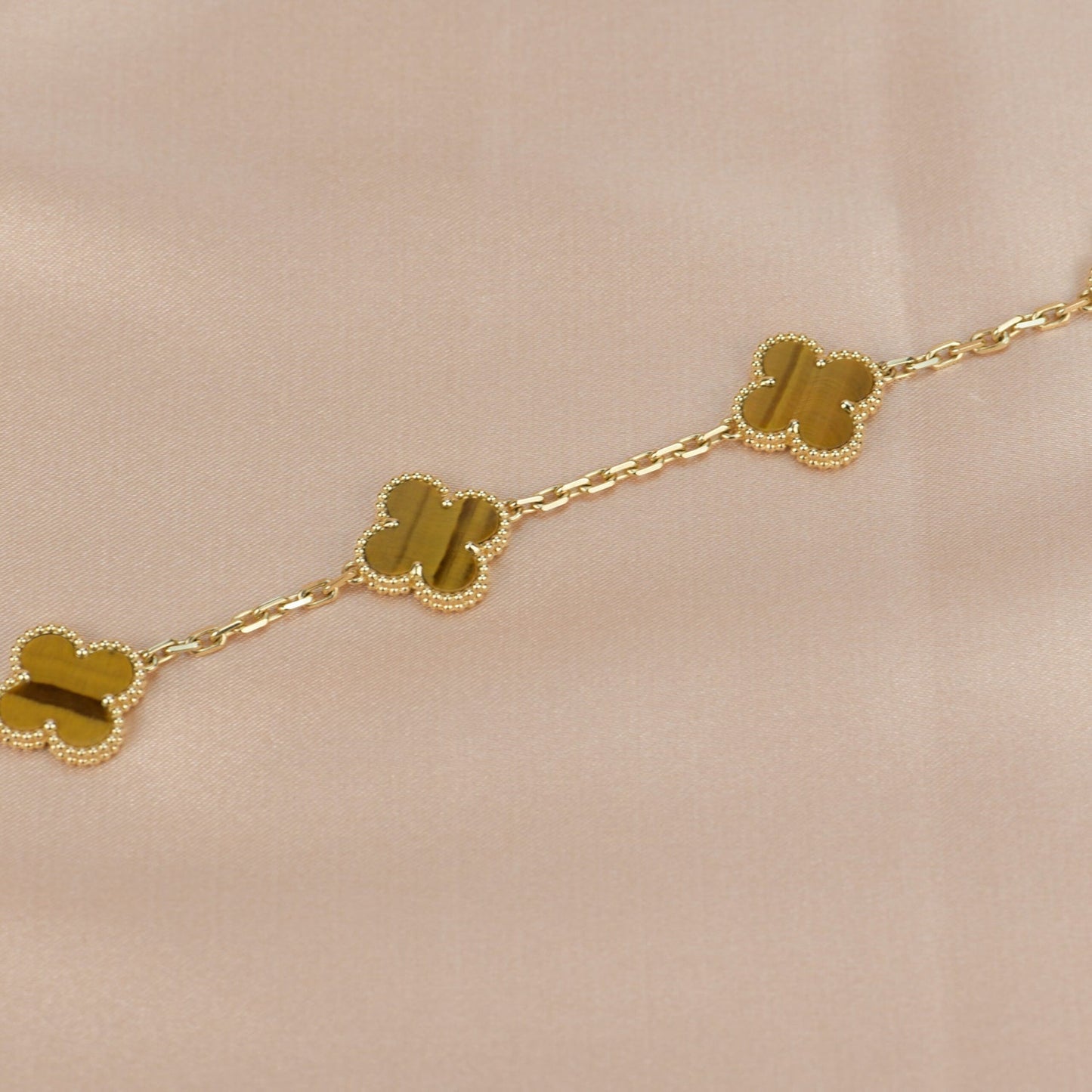 [Vellora-Opalyn]CLOVER  5 MOTIFS TIGER EYE BRACELET