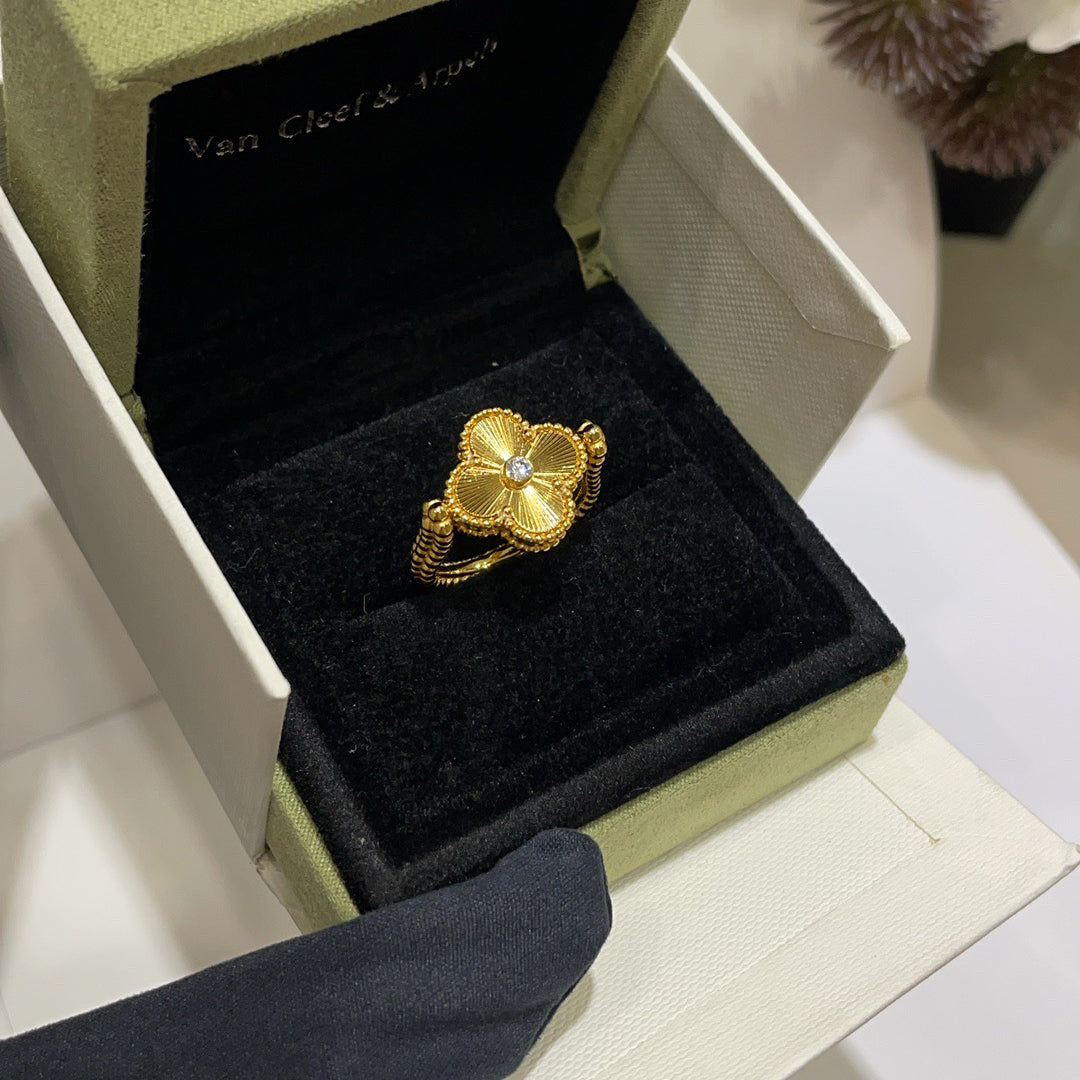 [Vellora-Opalyn]CLOVER RIVERSIBLE BLUE AGATE RING