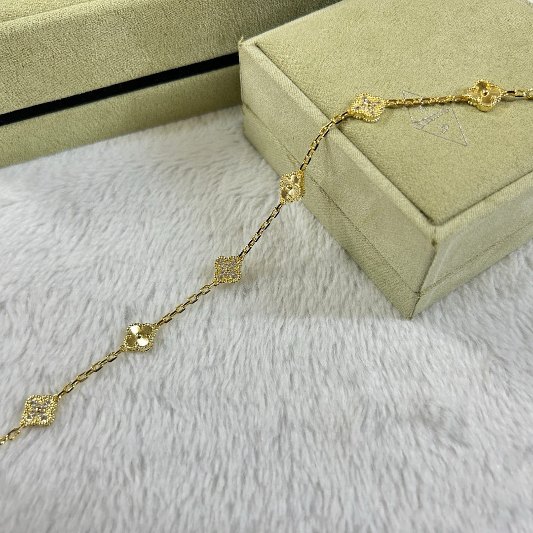 [Vellora-Opalyn]CLOVER 6 MOTIF DIAMOND LASER BRACELET