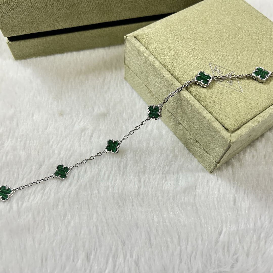 [Vellora-Opalyn]CLOVER 6 MOTIF MALACHITE BRACELET