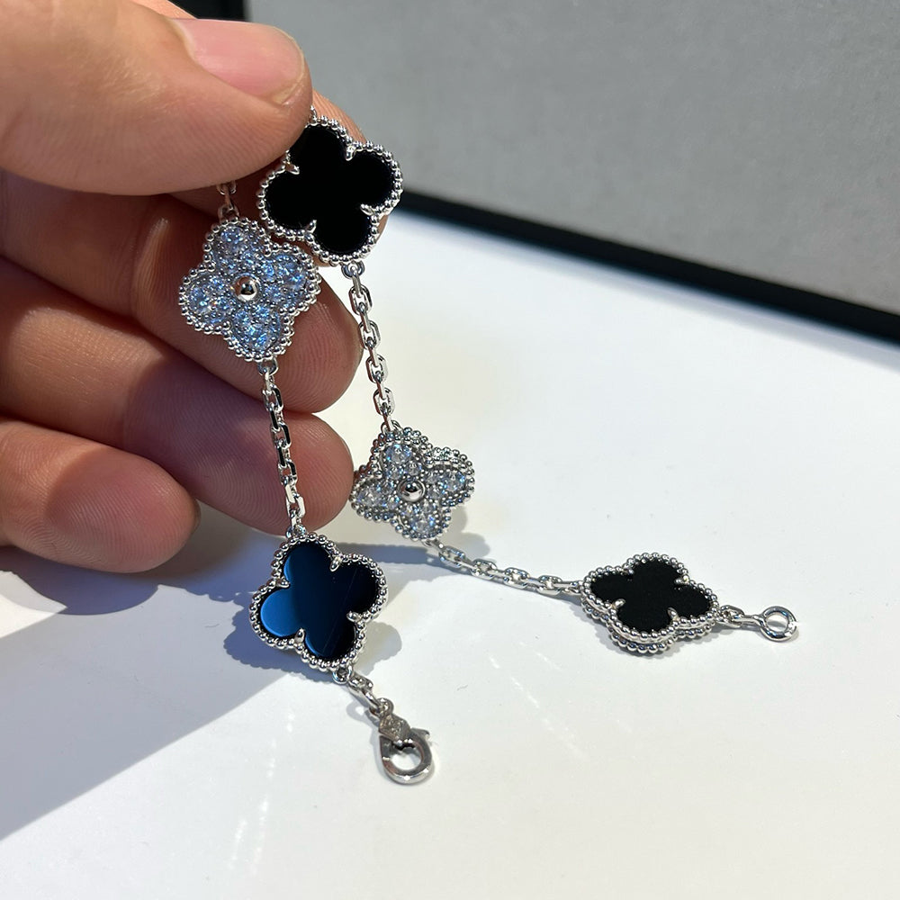[Vellora-Opalyn]CLOVER 5 MOTIF ONYXS DIAMOND BRACELET SILVER