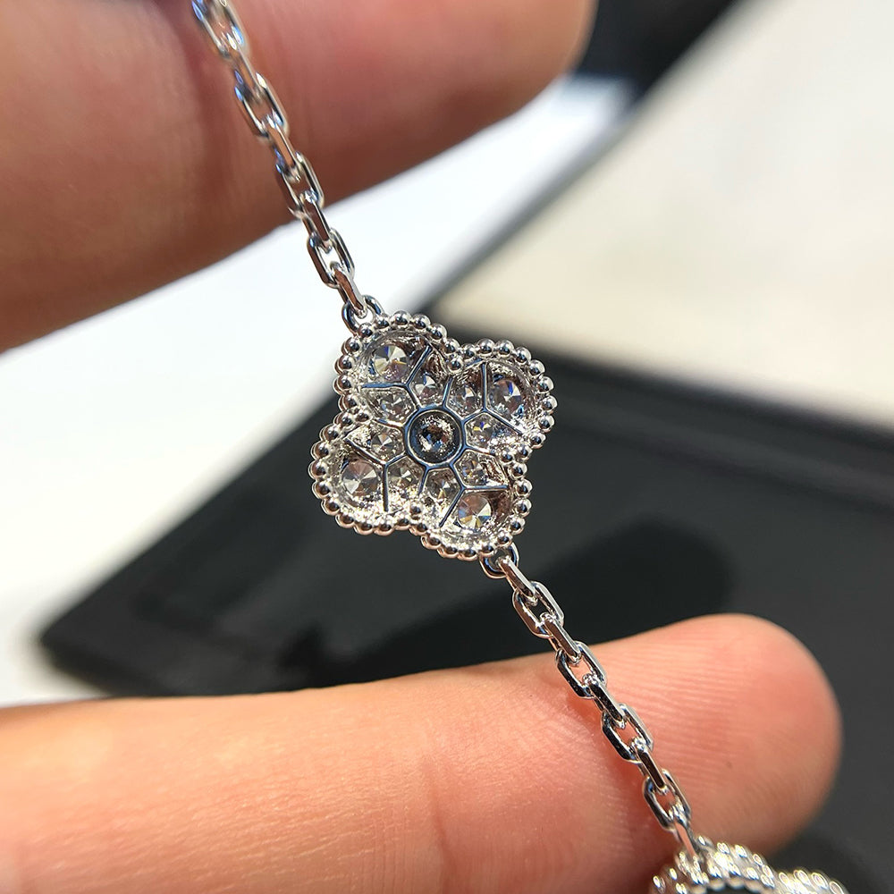 [Vellora-Opalyn]CLOVER 5 MOTIF ONYXS DIAMOND BRACELET SILVER