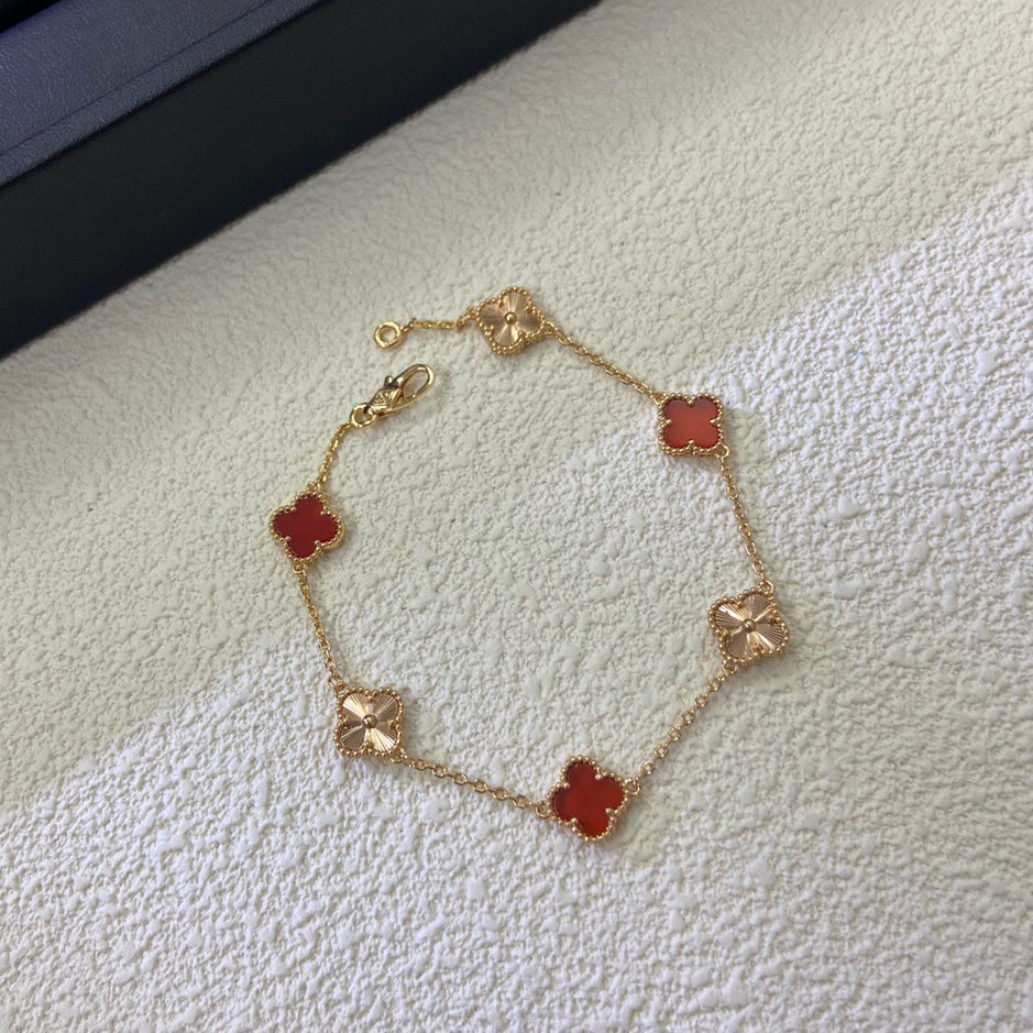 [Vellora-Opalyn]CLOVER 6 MOTIF RED AGATE LASER BRACELET
