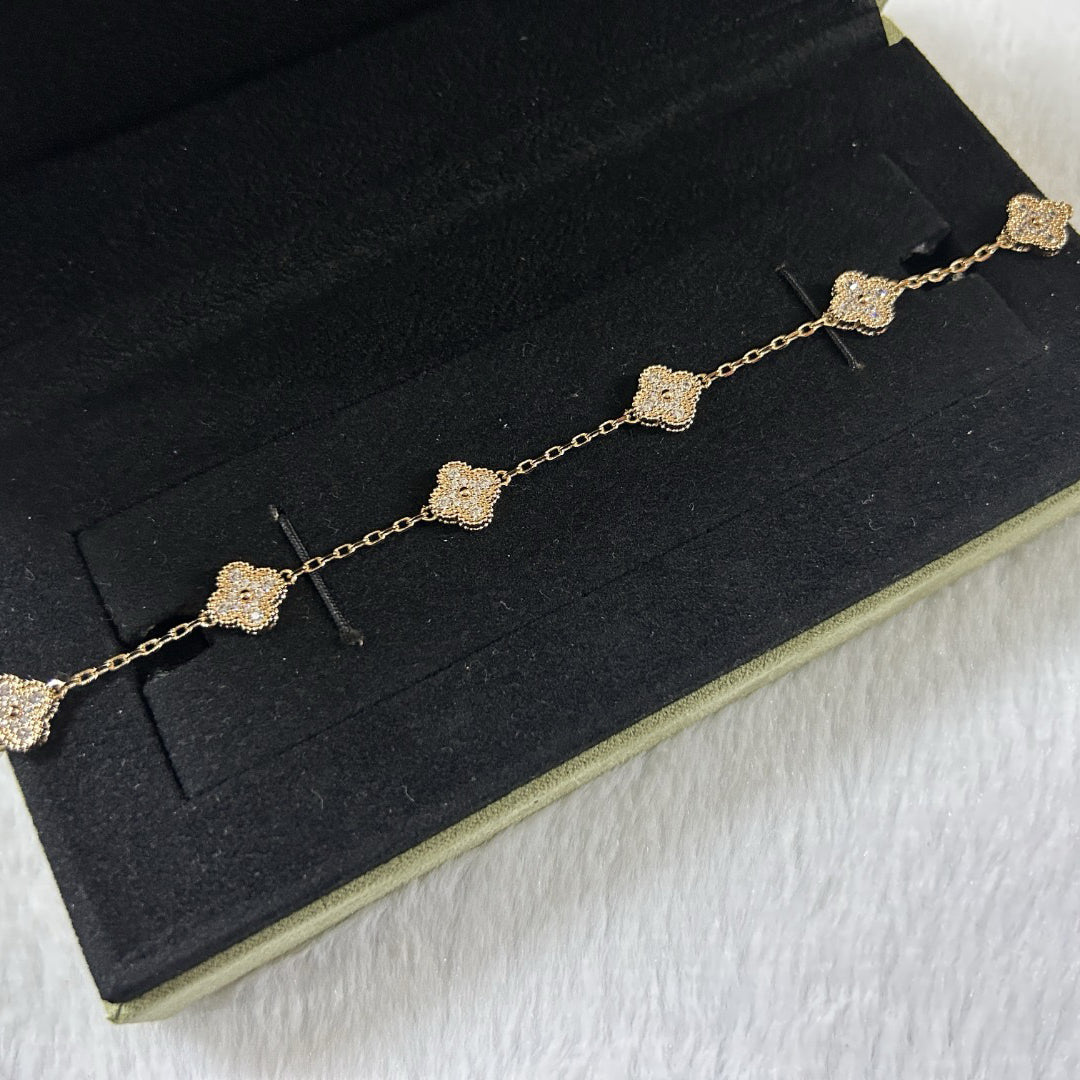 [Vellora-Opalyn]CLOVER 6 MOTIF DIAMOND BRACELET