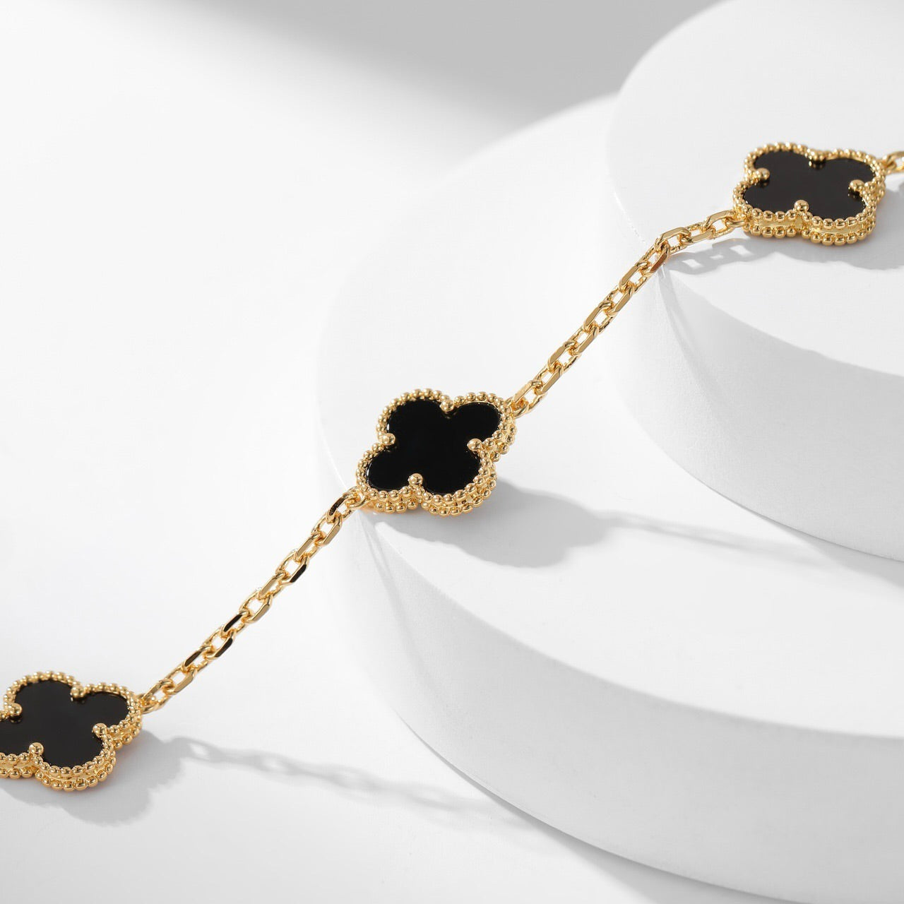 [Vellora-Opalyn]CLOVERS THE 10-MOTIFS ONYX NECKLACE
