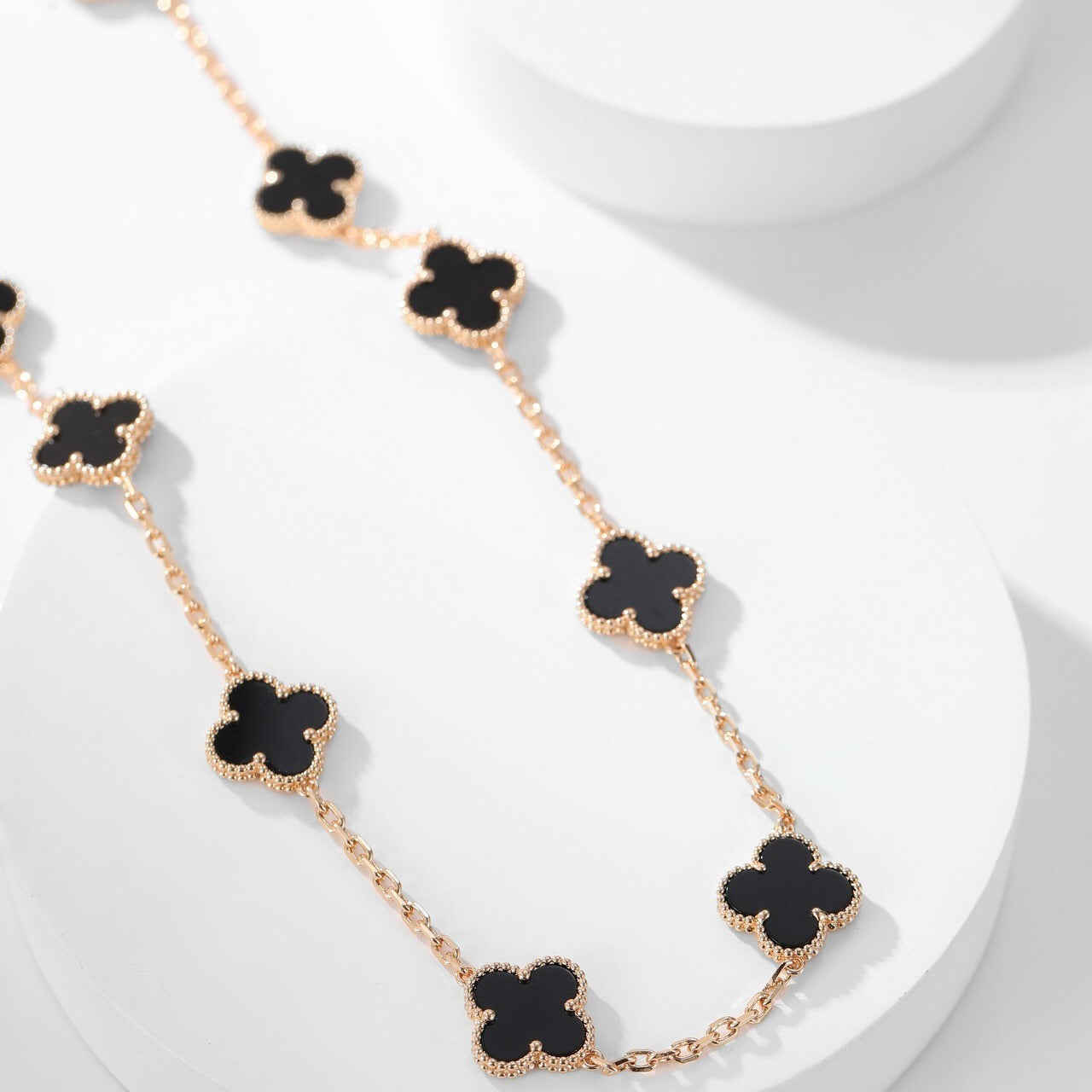 [Vellora-Opalyn]CLOVERS THE 10-MOTIFS ONYX NECKLACE