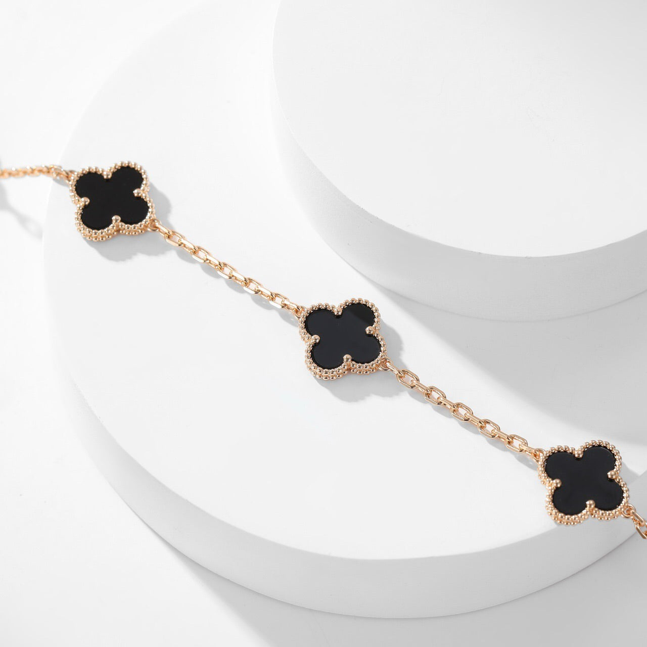 [Vellora-Opalyn]CLOVERS THE 10-MOTIFS ONYX NECKLACE