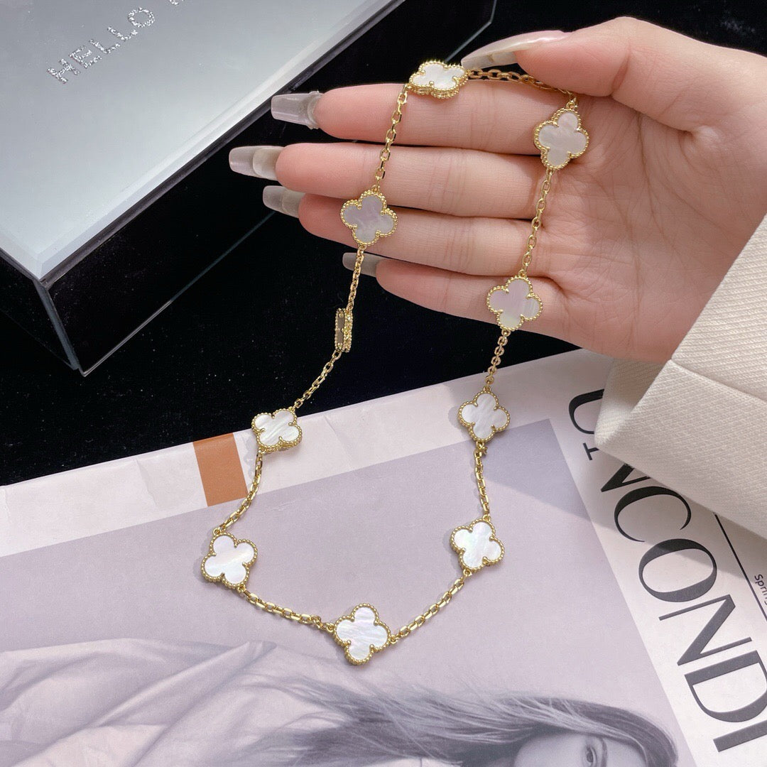 [Vellora-Opalyn]CLOVERS THE 10-MOTIFS WHITE MOTHER OF PEARL NECKLACE