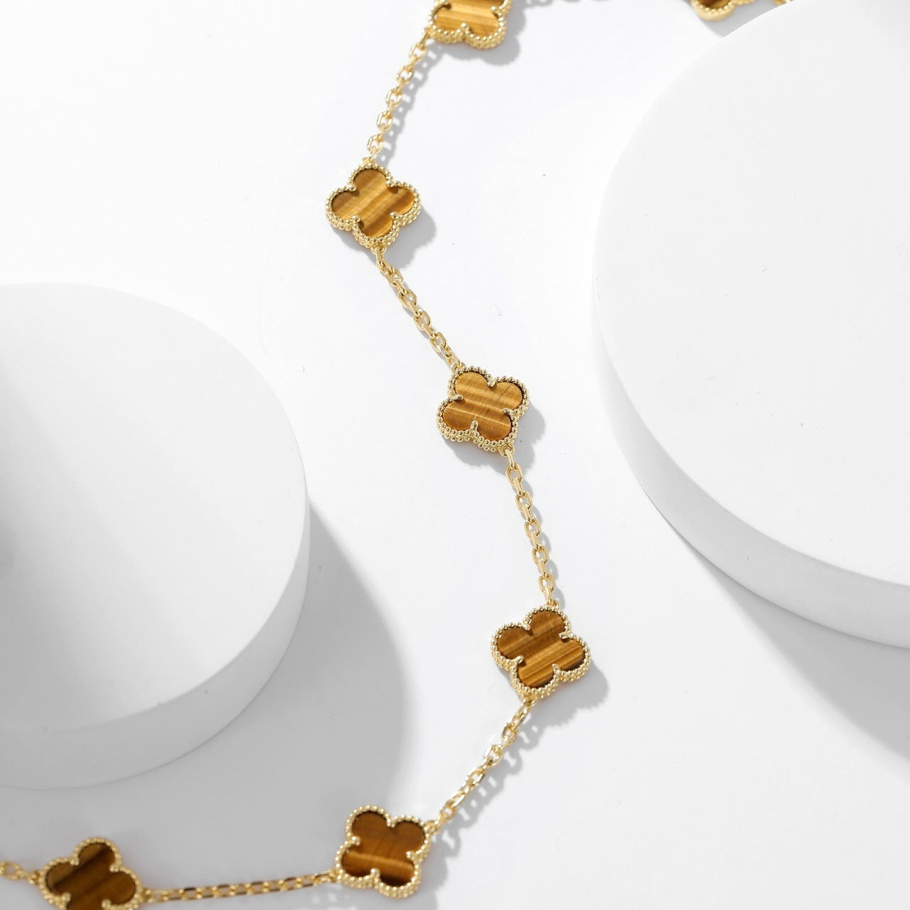 [Vellora-Opalyn]CLOVERS THE 10-MOTIFS TIGER EYE NECKLACE