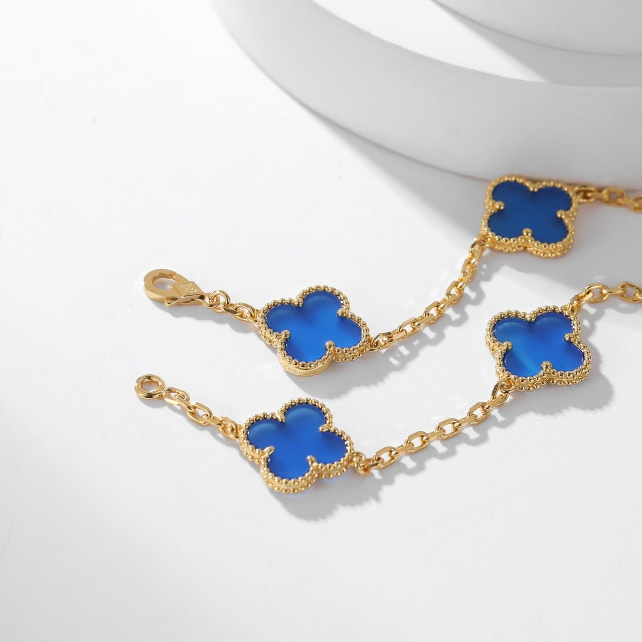 [Vellora-Opalyn]CLOVERS THE 10-MOTIFS BLUE AGATE NECKLACE