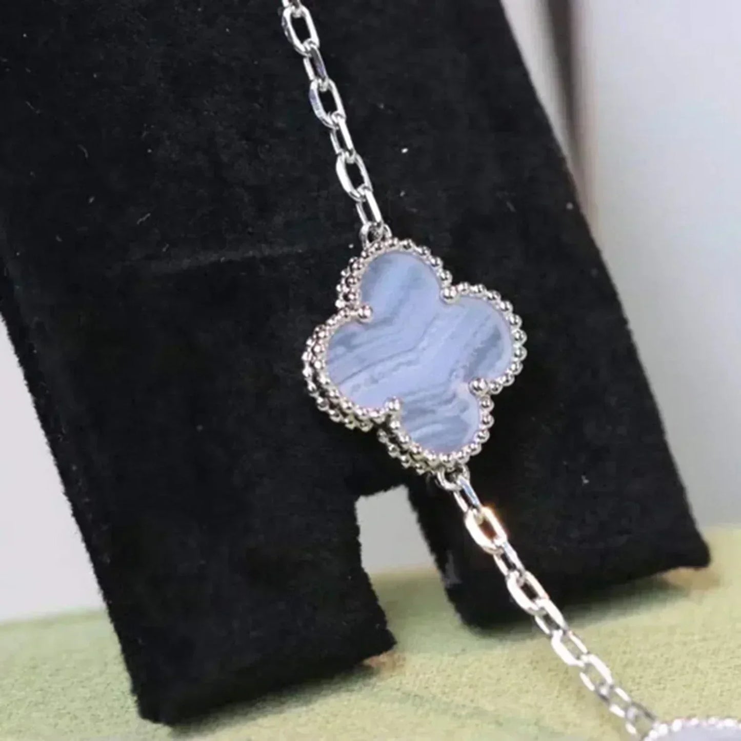 [Vellora-Opalyn]CLOVER  5 MOTIF PURPLE CHALCEDONY BRACELET SILVER