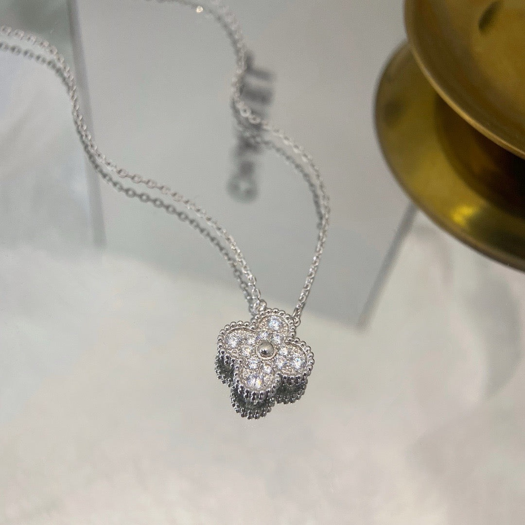 [Vellora-Opalyn]CLOVER 15MM DIAMOND SINGLE FLOWER NECKLACE