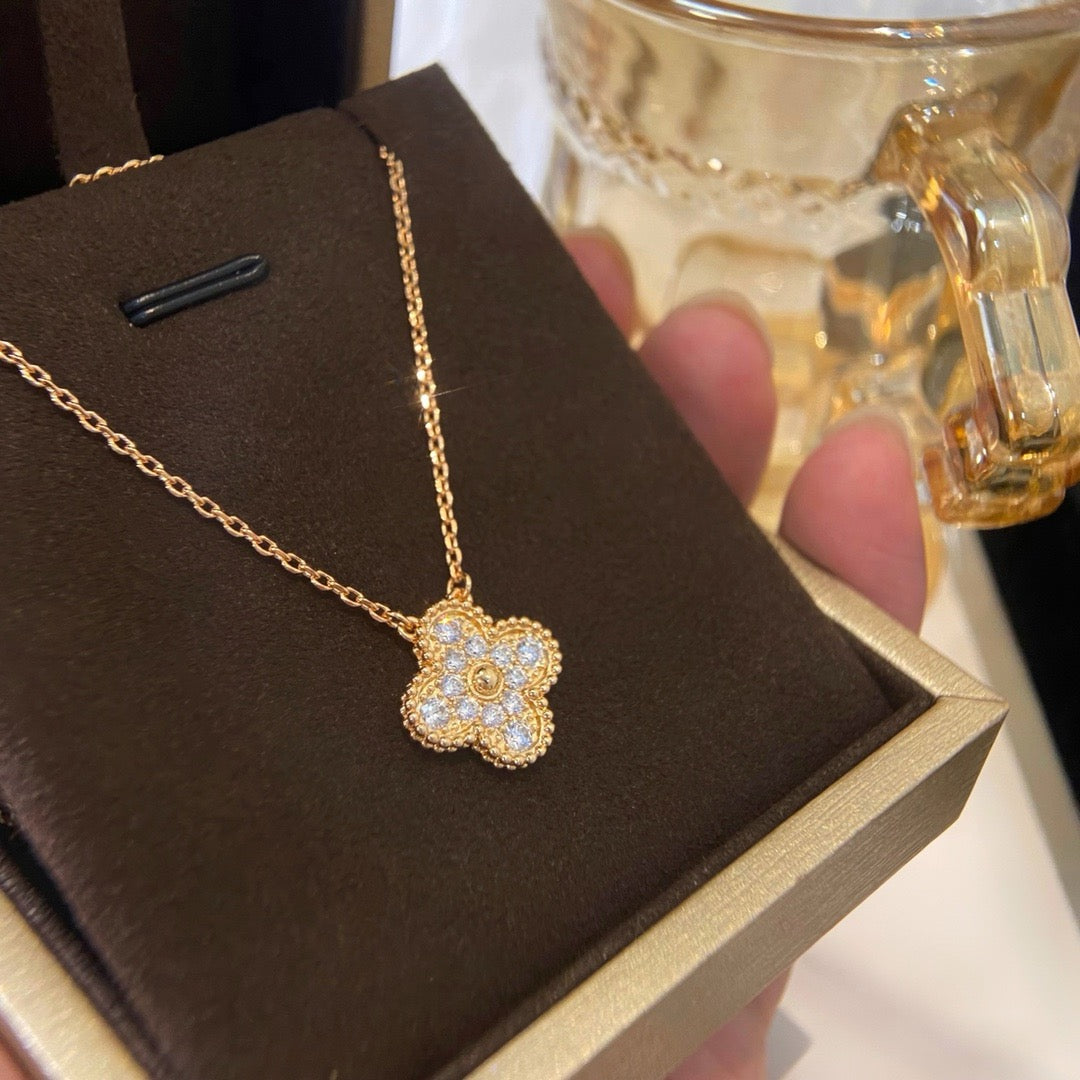 [Vellora-Opalyn]CLOVER 15MM DIAMOND SINGLE FLOWER NECKLACE