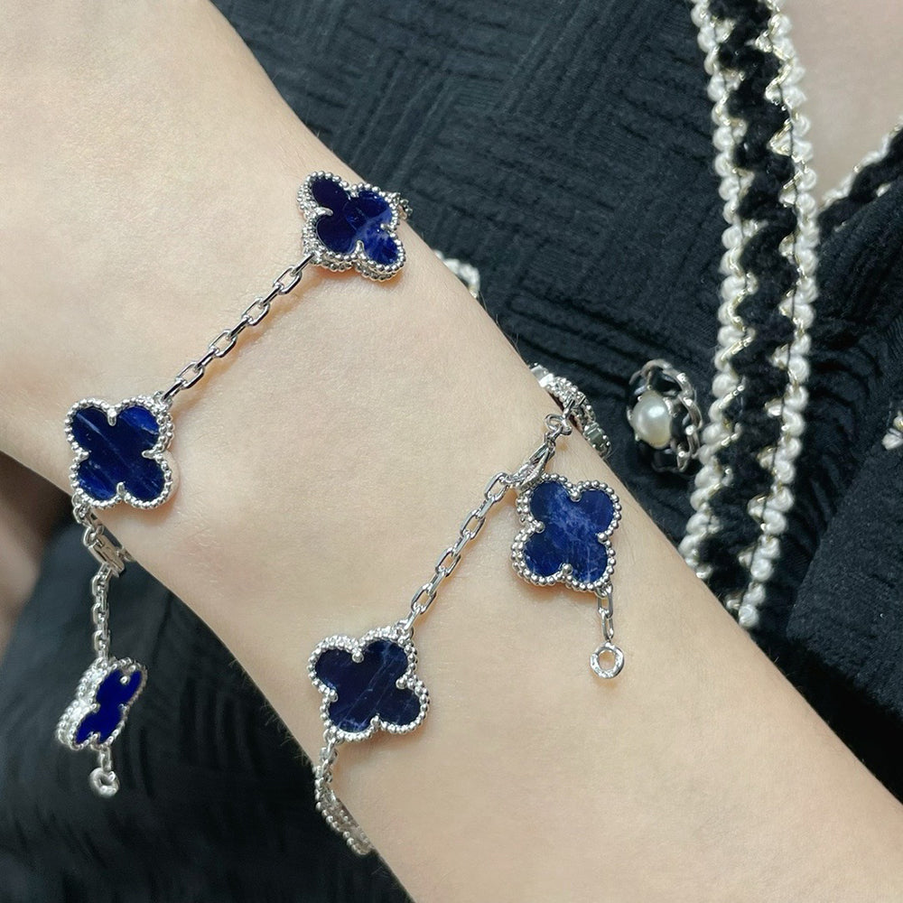 [Vellora-Opalyn]CLOVER 5 MOTIF PIETERSITE SILVER BRACELET