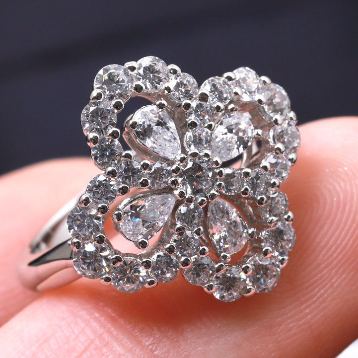 [Vellora-Opalyn]LOOP RING FULL MOTIF DIAMOND 16MM SILVE