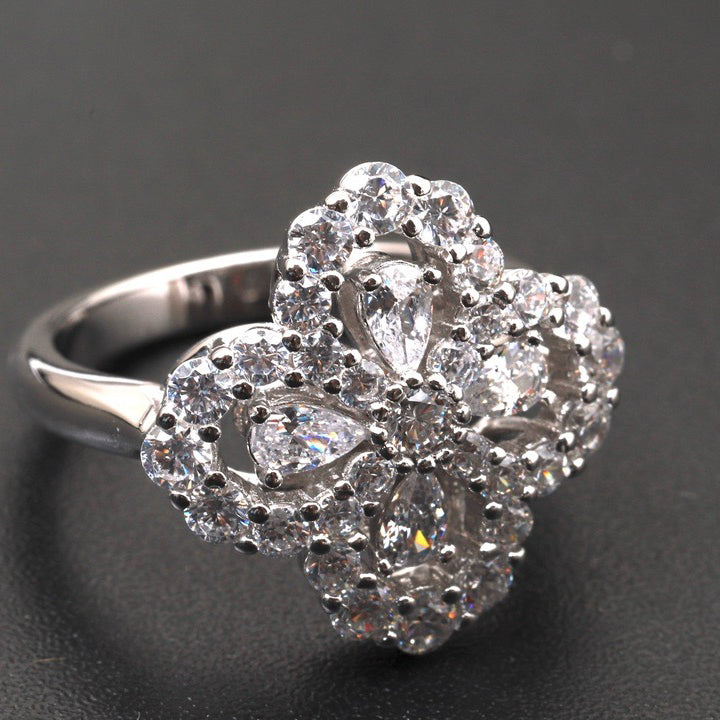 [Vellora-Opalyn]LOOP RING FULL MOTIF DIAMOND 16MM SILVE