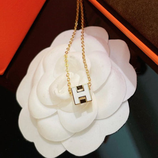 [Vellora-Opalyn]H WHITE SQUARE GOLD NECKLACE