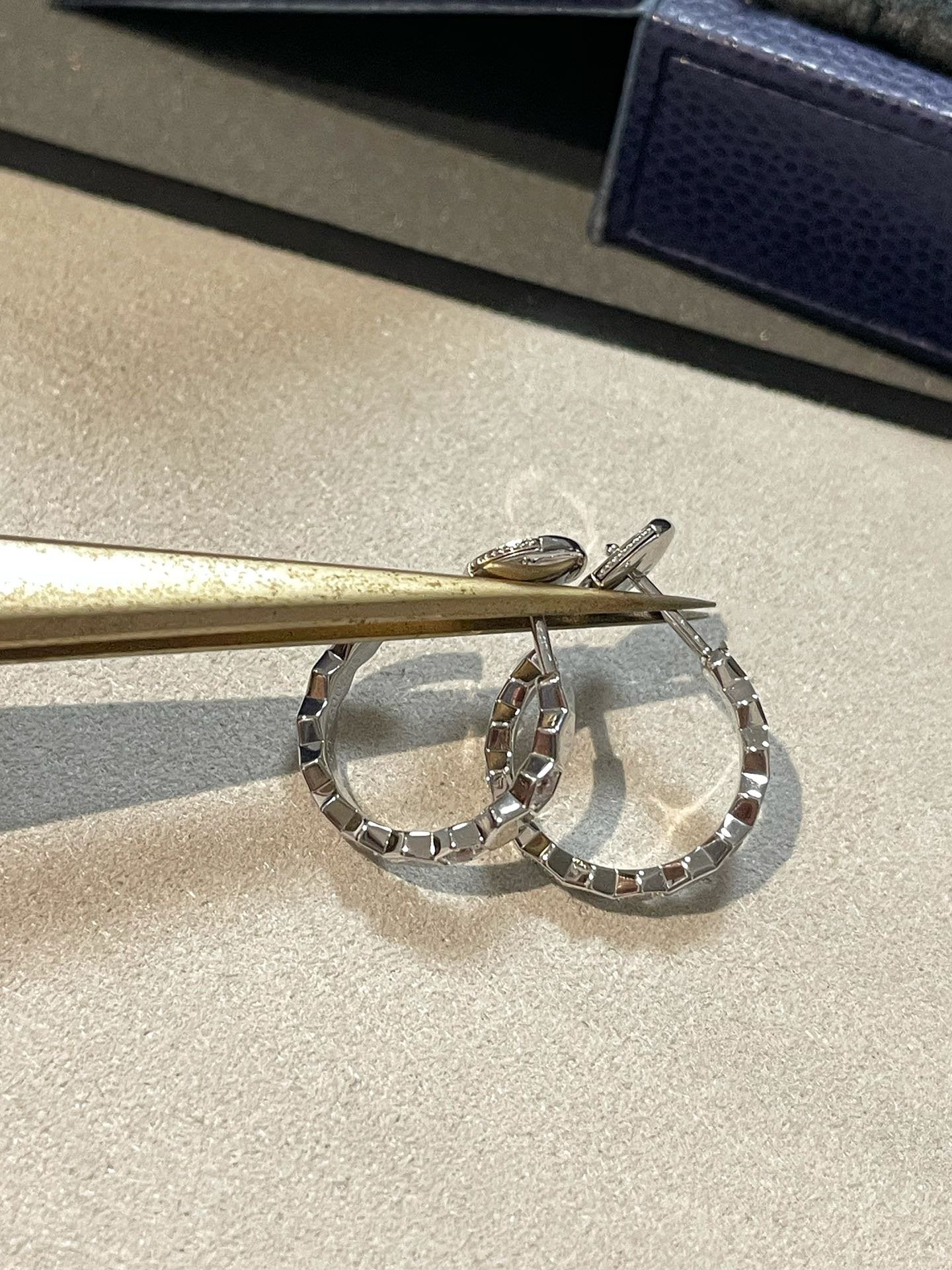 [Vellora-Opalyn]Hollow Design Four-Leaf Clover Flower Shape Ring