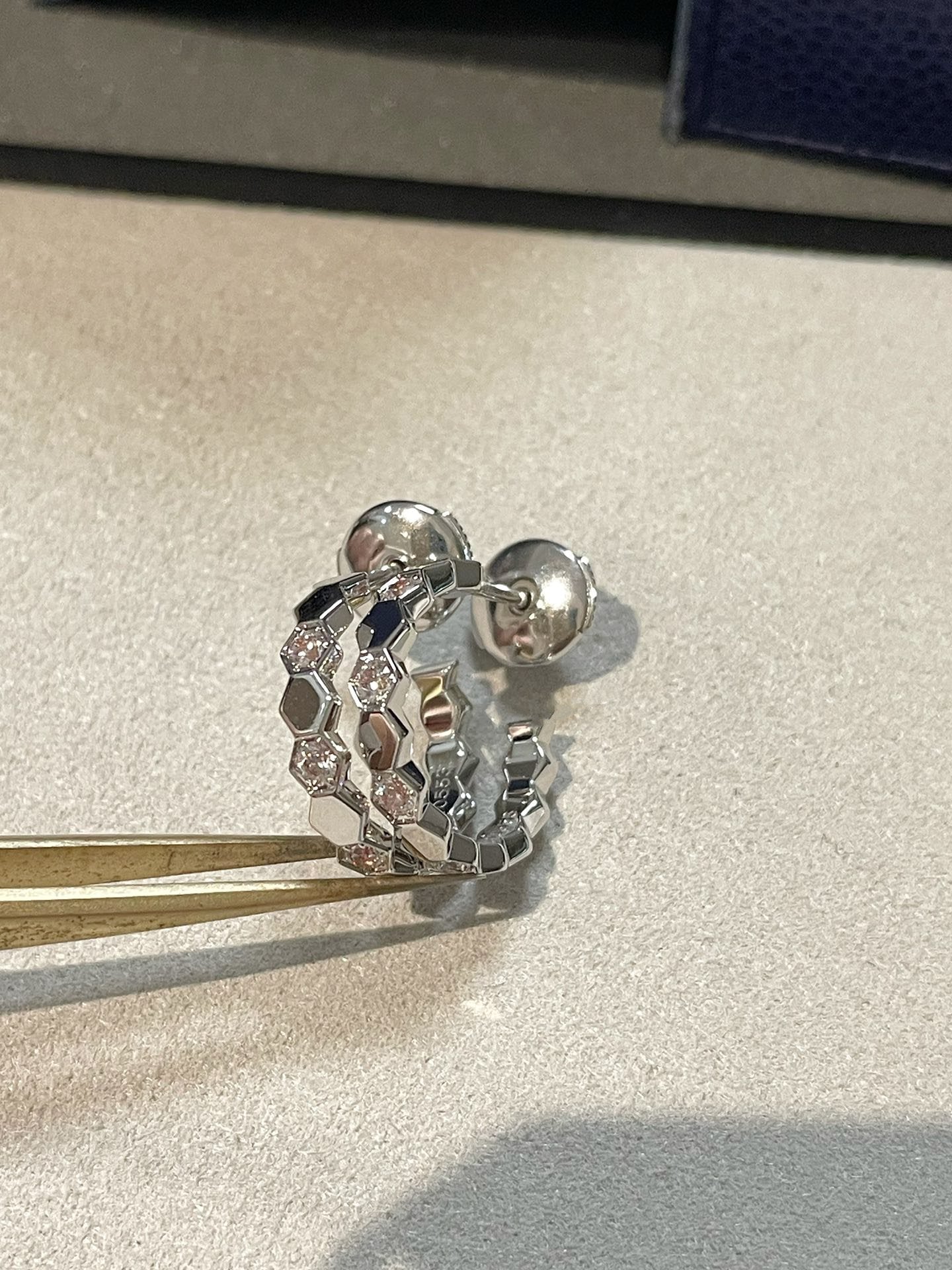[Vellora-Opalyn]Hollow Design Four-Leaf Clover Flower Shape Ring