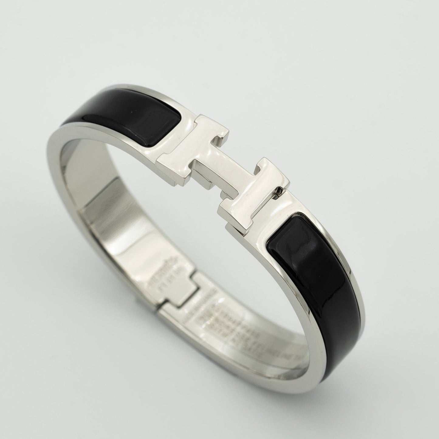 [Vellora-Opalyn]H BLACK BRACELET