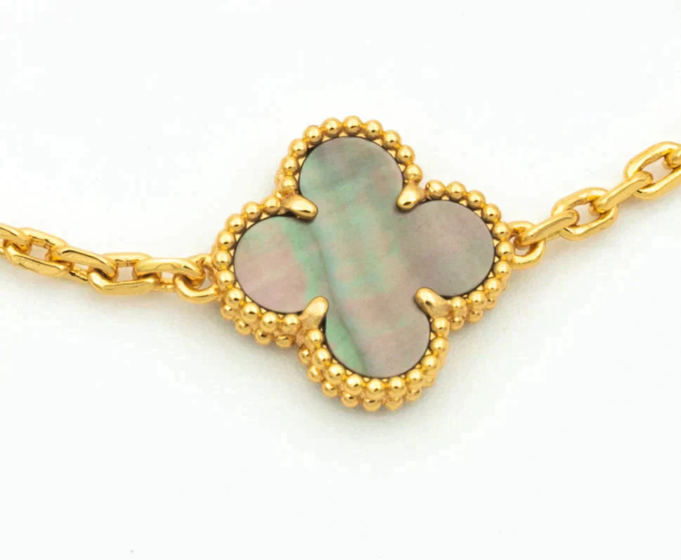 [Vellora-Opalyn]CLOVER 5 MOTIF GRAY MOP DIAMOND BRACELET