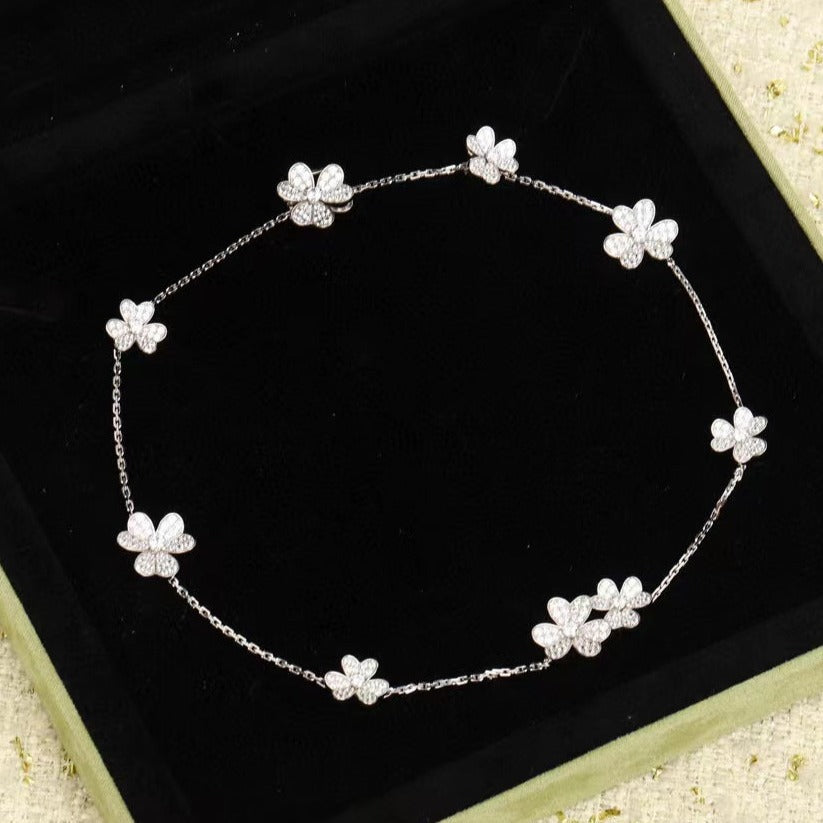 [Vellora-Opalyn]FRIVOLE SILVER 9 FLOWERS NECKLACE