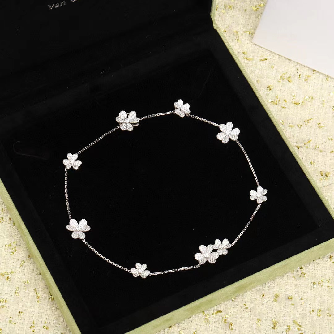 [Vellora-Opalyn]FRIVOLE SILVER 9 FLOWERS NECKLACE