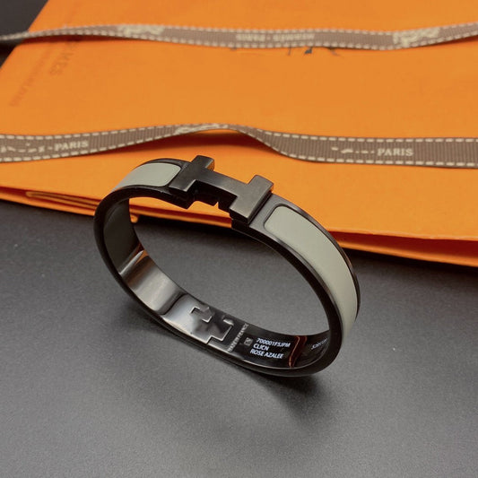 [Vellora-Opalyn]CLIC HM SO BLACK GREY BRACELET