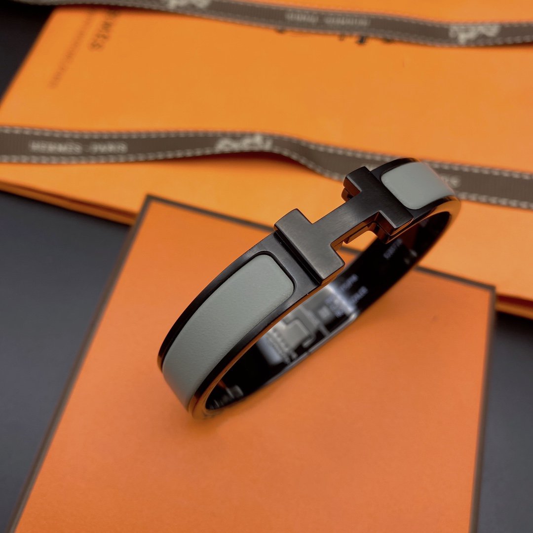 [Vellora-Opalyn]CLIC HM SO BLACK GREY BRACELET
