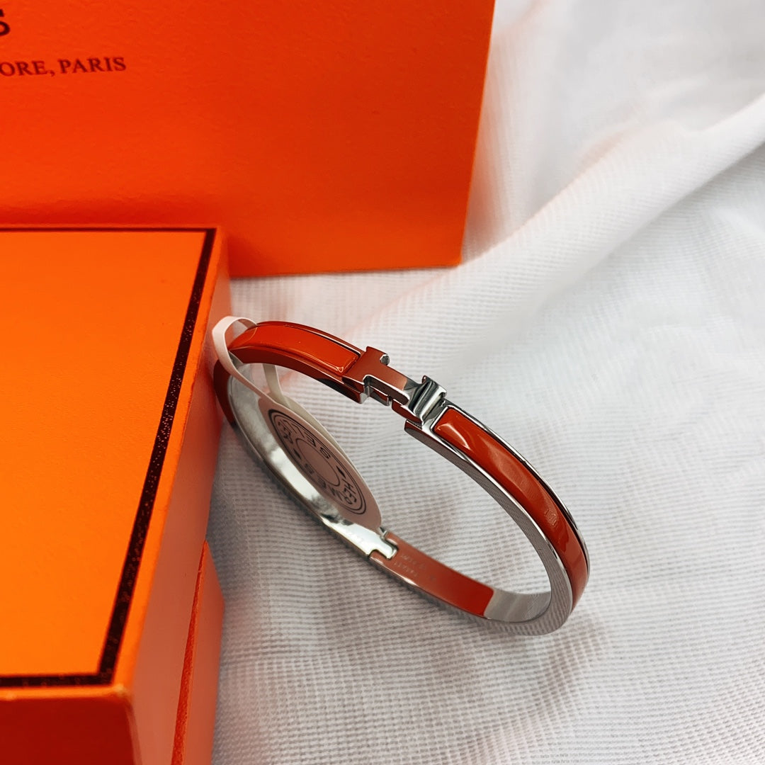 [Vellora-Opalyn]CLASSIC HM CLIC RED 8MM ENAMEL BRACELET
